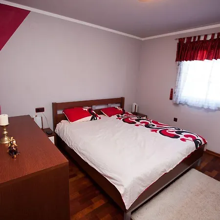 Saric Apartman Póla