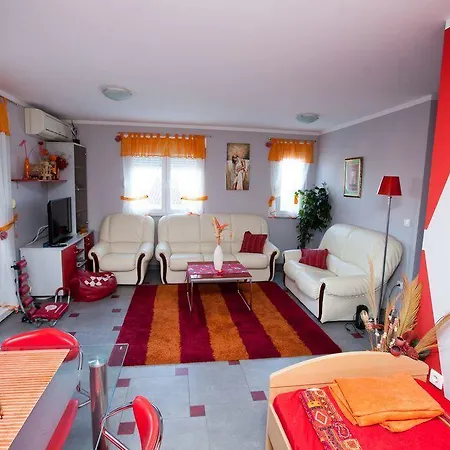 Saric Apartman Póla