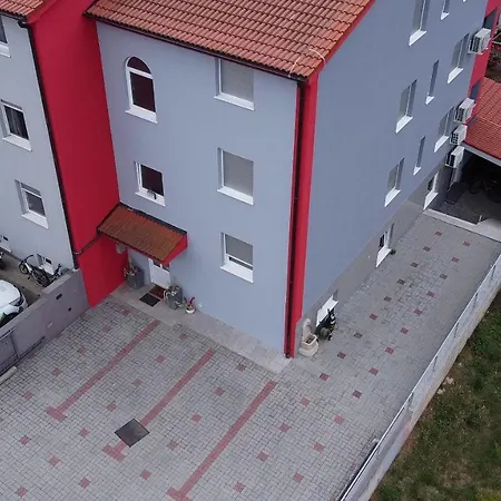 Saric Pula